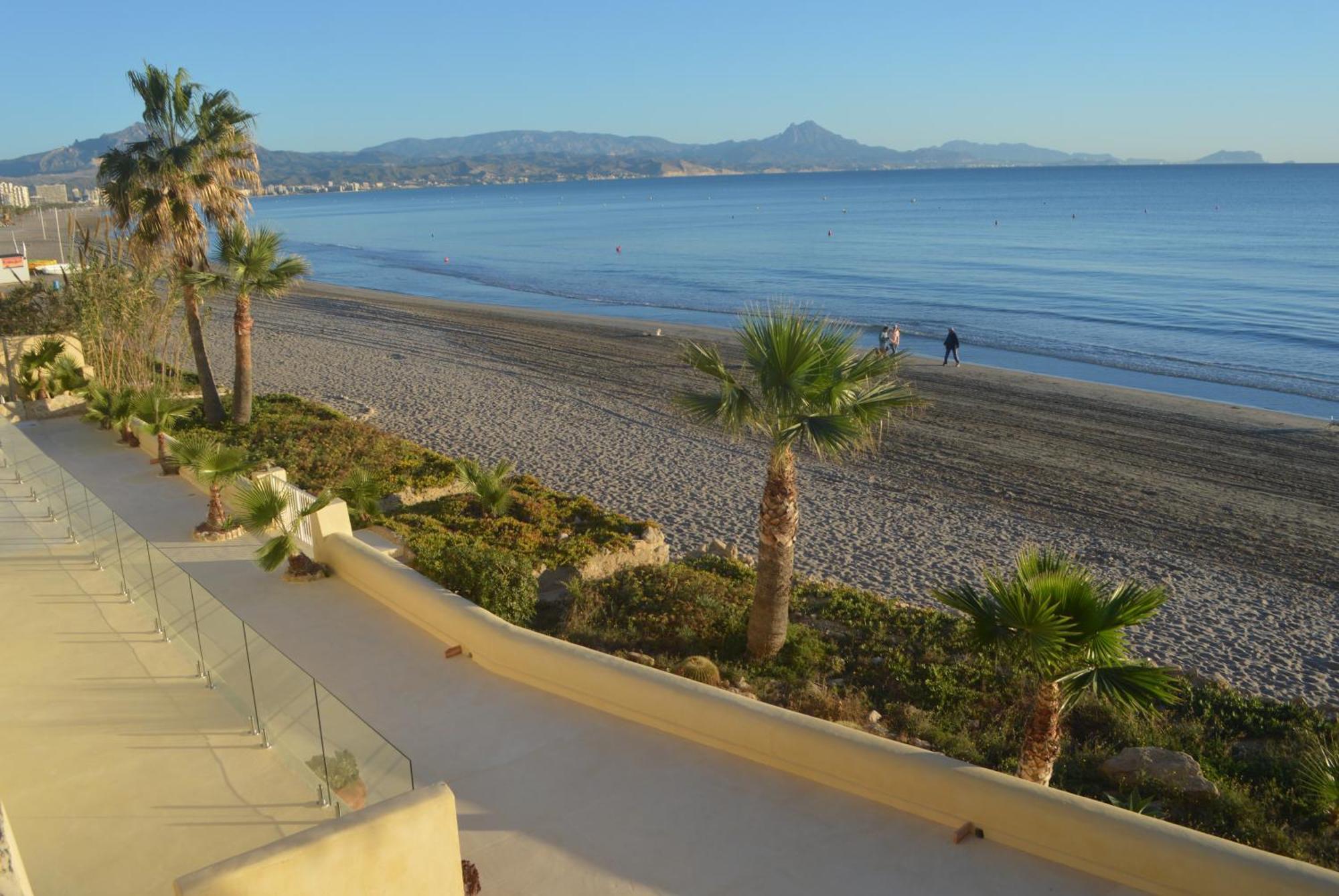 Maravilloso Apartamento Amanecer Cabo A Pie De Playa Y Mar En Chalet Roquetes Alicante Exterior photo